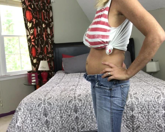 BuddahsPlayground - Middle Age Spread, Gaining Weight, Belly, Bloated Belly, Jeans Fetish, Fat, ManyVids
