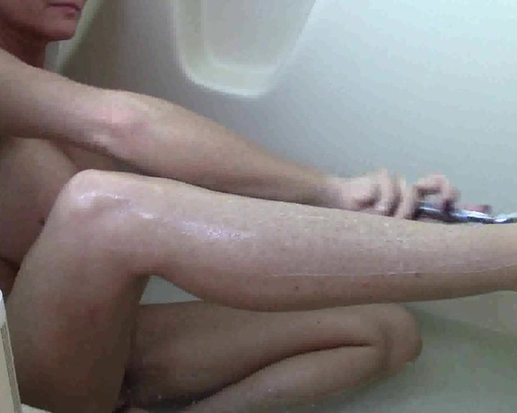 BuddahsPlayground - Shaving, Bathtub Fetish, Blonde, Feet, Legs, Shaving, ManyVids