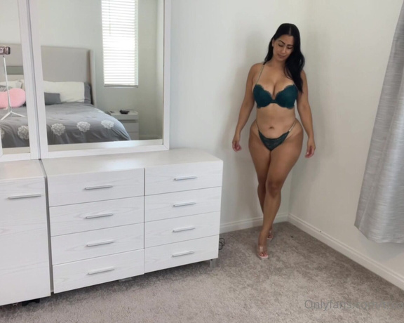 TreasurepassionVIP aka treasurepassionvip - 10-25-2024 OnlyFans Video - Modeling this lingerie for you