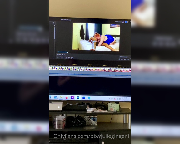 Julie Ginger aka bbwjulieginger1 - 03-25-2021 OnlyFans Video - Dropping this video soon Got so hot  while editing and watching my mouth service dorkydarien