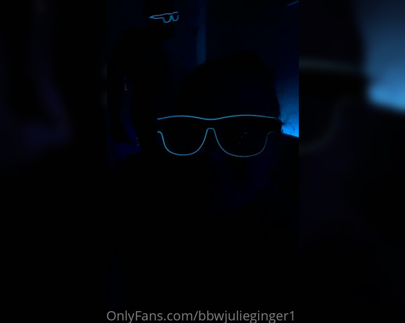 Julie Ginger aka bbwjulieginger1 - 04-11-2021 OnlyFans Video - Had so much fun just dancin and being goofy Thanks to donxxxprince for the awesome set