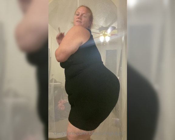 Julie Ginger aka bbwjulieginger1 - 05-16-2021 OnlyFans Video - I love to smoke and twerk