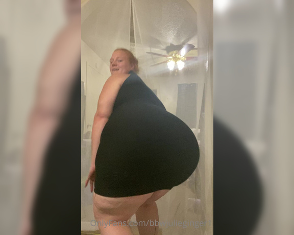 Julie Ginger aka bbwjulieginger1 - 05-16-2021 OnlyFans Video - I love to smoke and twerk