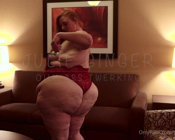 Julie Ginger aka bbwjulieginger1 - 03-02-2021 OnlyFans Video - LIke what you see Message me for the whole clip