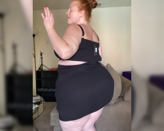 Julie Ginger aka bbwjulieginger1 - 06-29-2020 OnlyFans Video - Jus being my cute sexy self in my FashionNovaCurve outfit