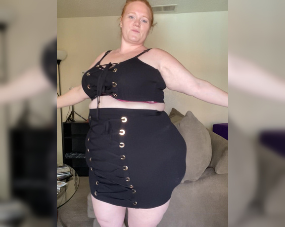 Julie Ginger aka bbwjulieginger1 - 06-29-2020 OnlyFans Video - Jus being my cute sexy self in my FashionNovaCurve outfit