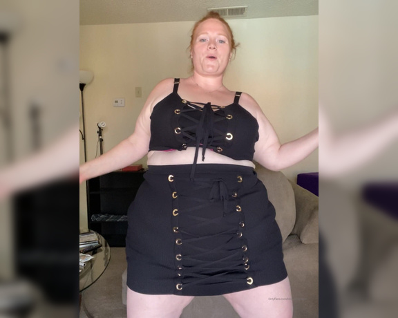 Julie Ginger aka bbwjulieginger1 - 06-29-2020 OnlyFans Video - Jus being my cute sexy self in my FashionNovaCurve outfit