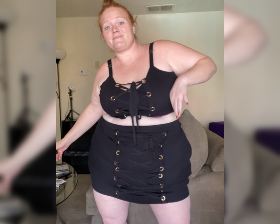 Julie Ginger aka bbwjulieginger1 - 06-29-2020 OnlyFans Video - Jus being my cute sexy self in my FashionNovaCurve outfit