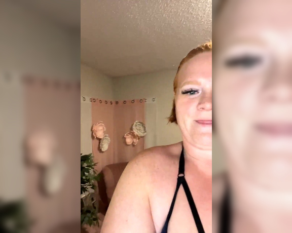 Julie Ginger aka bbwjulieginger1 - 07-11-2023 OnlyFans Video - Stream started at 07112023 0204 am Live packing while I eat lol