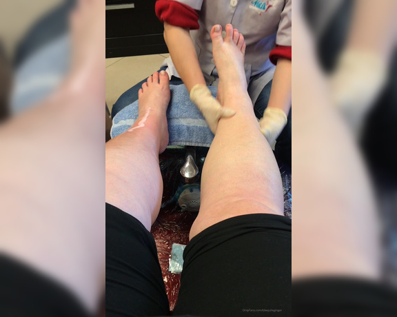 Julie Ginger aka bbwjulieginger1 - 10-16-2019 OnlyFans Video - For all my legs and feet lovers, here is a video of my most recent pedicure