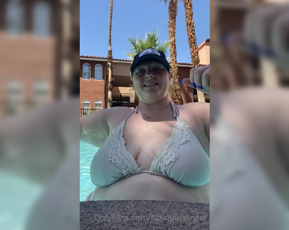 Julie Ginger aka bbwjulieginger1 - 07-24-2020 OnlyFans Video - I really love being in the water  watch as i splash around and make waves