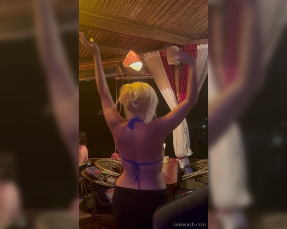 Lia Ann aka lia.ann - 05-06-2024 OnlyFans Video - I just wanna have fun tonight