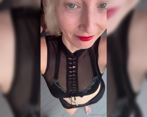 Lia Ann aka lia.ann - 10-02-2024 OnlyFans Video - Yeah I like to look extra at the parties