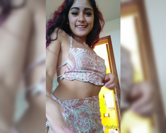 Natalia Xnattybaby aka xnattybaby - 05-12-2021 OnlyFans Video - showing off the outfit I just made