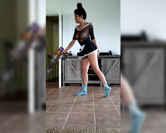 Natalia Xnattybaby aka xnattybaby - 07-31-2021 OnlyFans Video - just finished cleaning my house, want me to do yours next