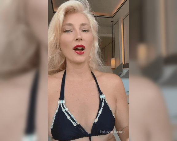 Lia Ann aka lia.ann - 06-14-2024 OnlyFans Video - The countdown is on make sure to keep your mouth wide open when it goes to