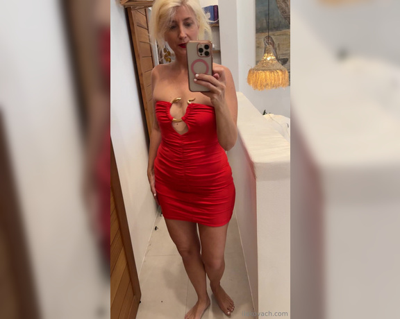 Lia Ann aka lia.ann - 12-23-2024 OnlyFans Video - All dressed up for the holidays