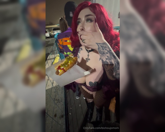 Juliette Michele aka bishoujomom - 12-30-2024 OnlyFans Video - I love a goth glizzy in my mouth