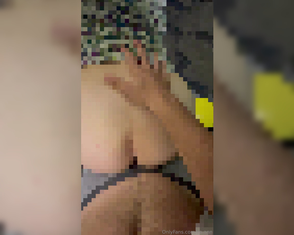 Lia Ann aka lia.ann - 01-26-2024 OnlyFans Video - I put my right leg up the wall and gave him an easier access to his