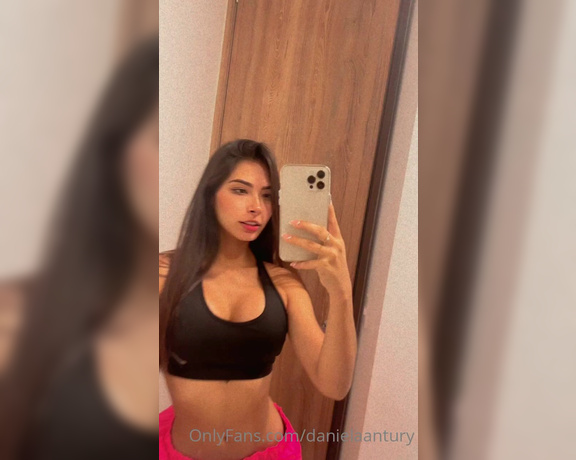 Daniela Antury aka danielaantury - 11-21-2021 OnlyFans Video - Buenas noches mis bebés Besitossss