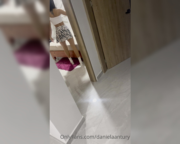 Daniela Antury aka danielaantury - 02-27-2022 OnlyFans Video - En qué creen que termino la cena de ayer