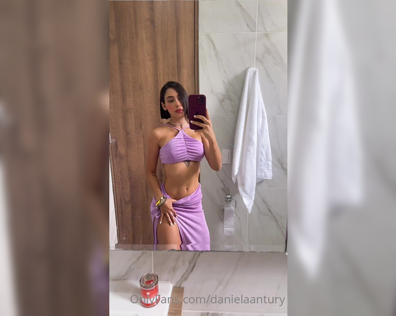 Daniela Antury aka danielaantury - 07-18-2022 OnlyFans Video - Cositas que hago a solas