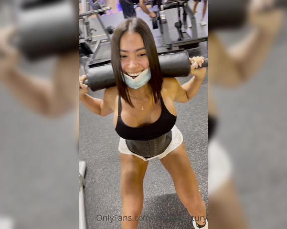 Daniela Antury aka danielaantury - 01-26-2022 OnlyFans Video - Sin distracciones en el gym