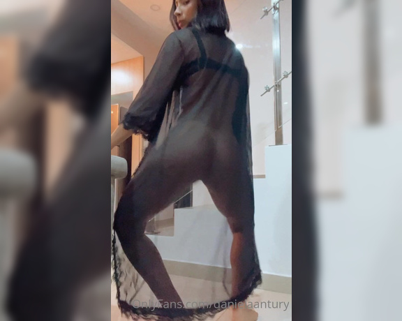 Daniela Antury aka danielaantury - 11-08-2022 OnlyFans Video - Good night