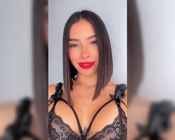 Daniela Antury aka danielaantury - 03-08-2022 OnlyFans Video - Nueva sesión eso se va a llamar FETICHESSSS  escríbanme al DM todos sus fetiches y