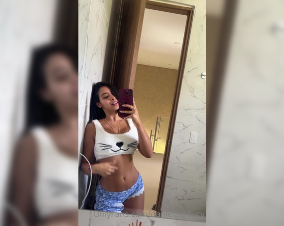 Daniela Antury aka danielaantury - 10-07-2022 OnlyFans Video - Good morningggg les deseo un delicioso viernes