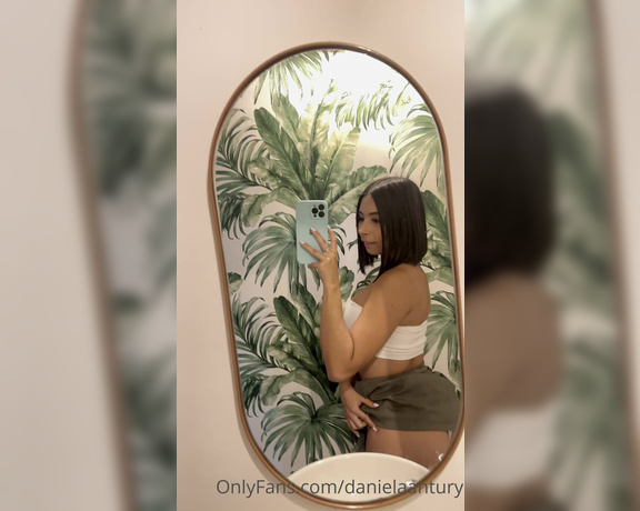 Daniela Antury aka danielaantury - 02-23-2023 OnlyFans Video - Good Night_shtn