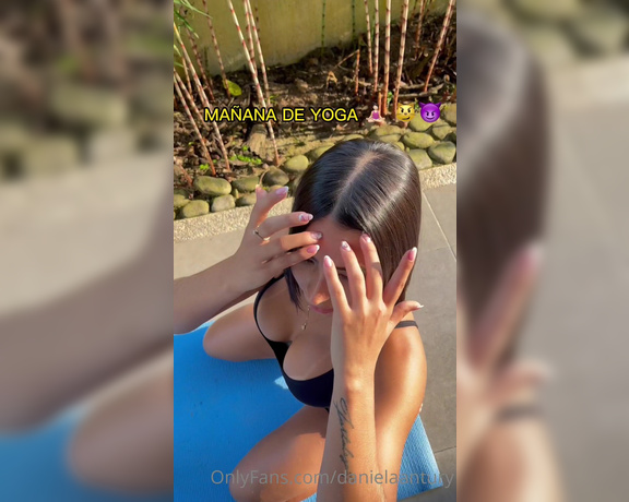 Daniela Antury aka danielaantury - 03-03-2023 OnlyFans Video - YOGA MORNING  It turns out that I got up early 6am and I was doing