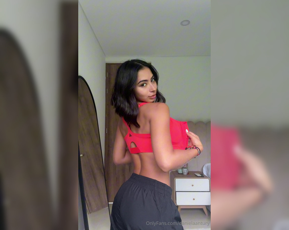 Daniela Antury aka danielaantury - 12-30-2023 OnlyFans Video - Alistándome para una rica ducha después del gym