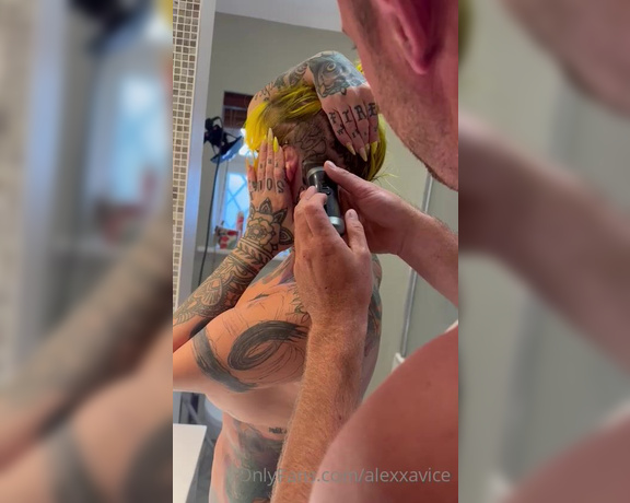 AlexxaVice aka alexxavice - 08-14-2023 OnlyFans Video - emojizzmanstud looked truly freaked out shaving my head