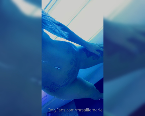 Allie Marie aka mrsalliemarie - 01-29-2021 OnlyFans Video - Mid morning tanning session  Enjoy my sexy fans