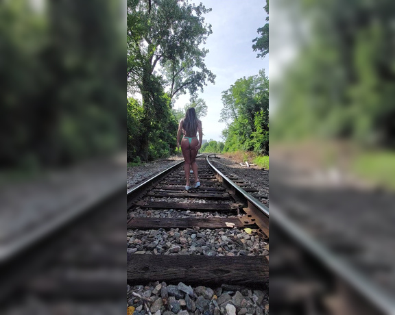 Allie Marie aka mrsalliemarie - 06-26-2021 OnlyFans Video - Waiting for the next train