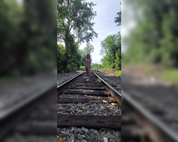 Allie Marie aka mrsalliemarie - 06-26-2021 OnlyFans Video - Waiting for the next train