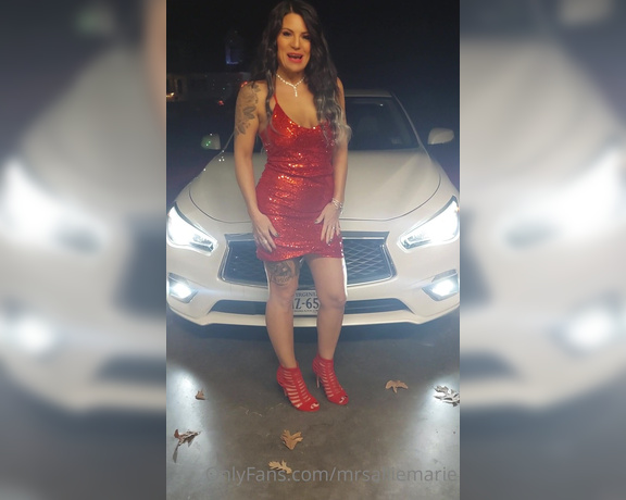 Allie Marie aka mrsalliemarie - 12-21-2021 OnlyFans Video - Off to a Holiday Party but first