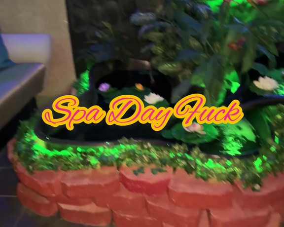 Frecklemonade aka frecklemonade - 12-29-2023 OnlyFans Video - A little spa day fuck Drops tonight on the timeline at 612PM