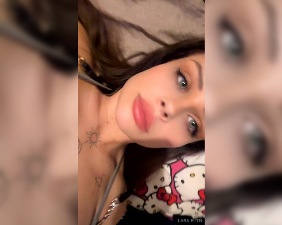 Lara Büttner aka larabttnn - 12-23-2024 OnlyFans Video - Guten Abend ich bin so alleine komm bitte her  Die Maus will befriedigt werden Mit