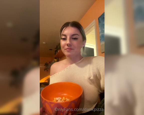 Brilike aka brilike - 06-10-2023 OnlyFans Video - scarlettbabygirl showing me the scar on her asshole , live reaction