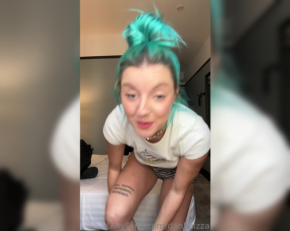 Brilike aka brilike - 08-12-2023 OnlyFans Video - ITS SO HOT HERE