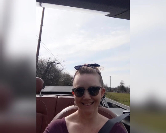 Crystal Sunshine aka crystal.sunshine - 04-08-2021 OnlyFans Video - Lots of drivers out today Hello Hope my high beams dont blind you