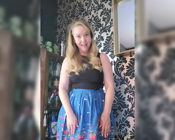 Crystal Sunshine aka crystal.sunshine - 08-11-2021 OnlyFans Video - A quick video to say THANKS to everyone for being here