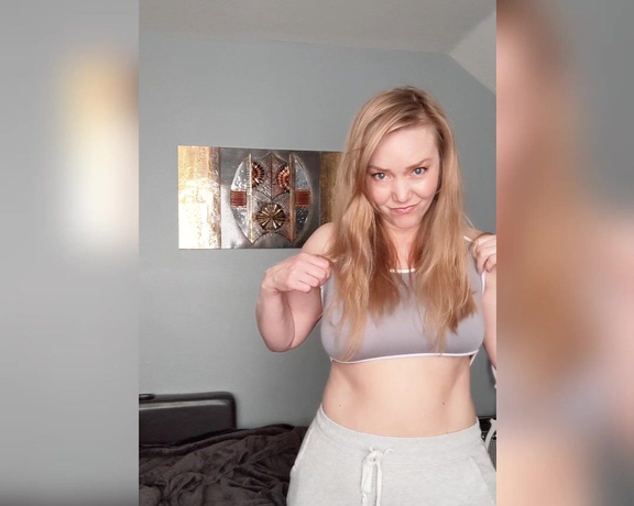 Crystal Sunshine aka crystal.sunshine - 04-10-2021 OnlyFans Video - Just a little giggly fun  Happy Saturday