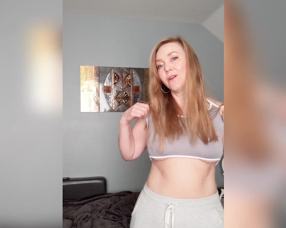 Crystal Sunshine aka crystal.sunshine - 04-10-2021 OnlyFans Video - Just a little giggly fun  Happy Saturday