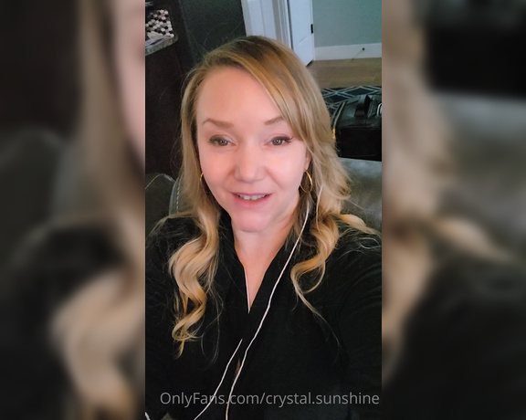 Crystal Sunshine aka crystal.sunshine - 11-19-2021 OnlyFans Video - Good morning Heres a video to update you on what Ive been up to and say