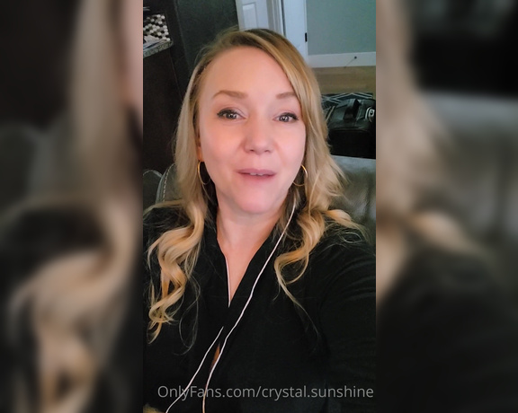 Crystal Sunshine aka crystal.sunshine - 11-19-2021 OnlyFans Video - Good morning Heres a video to update you on what Ive been up to and say