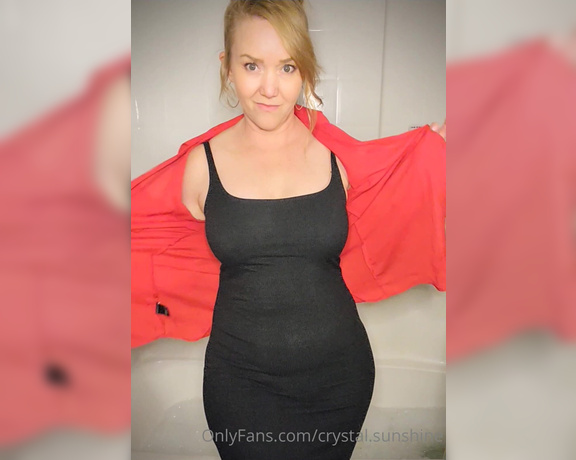 Crystal Sunshine aka crystal.sunshine - 07-27-2021 OnlyFans Video - This Milf needs some quality time in the bath