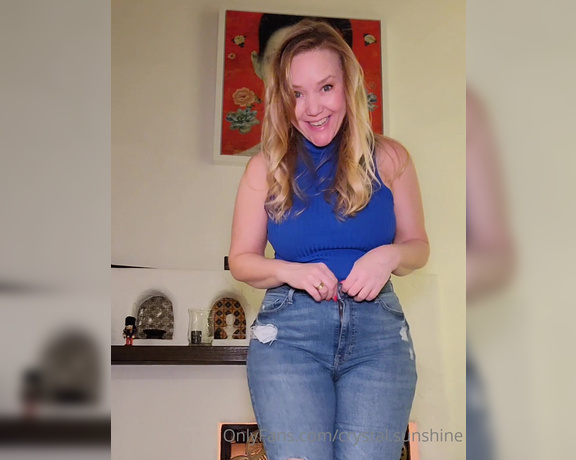 Crystal Sunshine aka crystal.sunshine - 02-24-2023 OnlyFans Video - Sensual play, dirty talk and watching me take it all off  sound good  Check